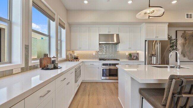 2035 Wisteria Place unit 36562676, Montebello, CA 90640 - photo 6