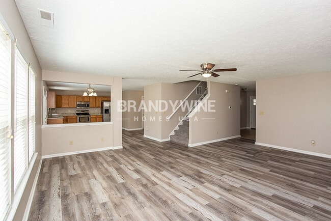 967 Webb Dr, Greenfield, IN 46140 - photo 5