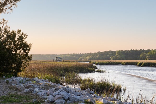 A scenic sunset over the Wimbee Creek boat launch.