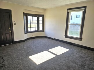 911 Camden Ave SW Unit 1, Canton, OH 44706