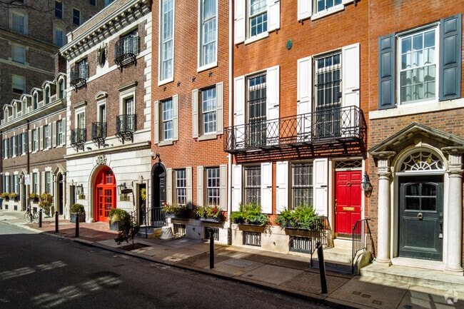 Beautiful row homes line the streets of Rittenhouse Square.