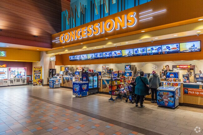 The THree River's Mall in Kelso features a Regal Cinema.