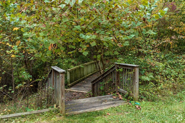 The Canal Path starts off Fall Hill Ave in the Cowan Boulevard neighborhood.