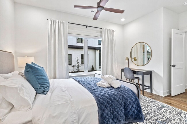 109 NW Ozark Way unit ID1221875P, Bentonville, AR 72712 - photo 5