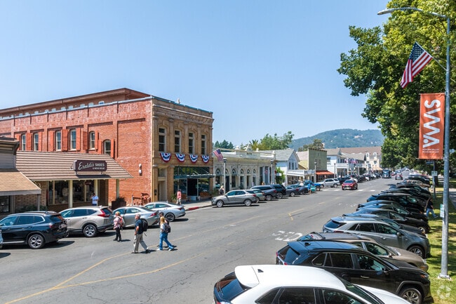 Enjoy people watching in the Sonoma Plaza area.