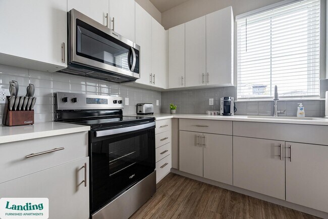 4902 Cosmos Cir unit 301, Wimauma, FL 33598 - photo 7