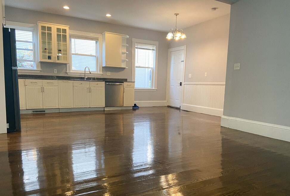 19 Parker Hill Ave unit 2, Roxbury Crossing, MA 02120 - photo 1