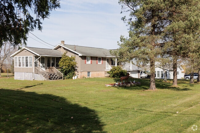 Mid-century raised ranches are popular in Scott Township, Pennsylvania.