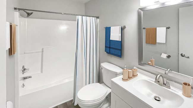 3338 Frontgate Dr unit 15, Greenville, NC 27834 - photo 3