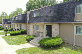 8031 NW Milrey Dr, Kansas City, MO 64152