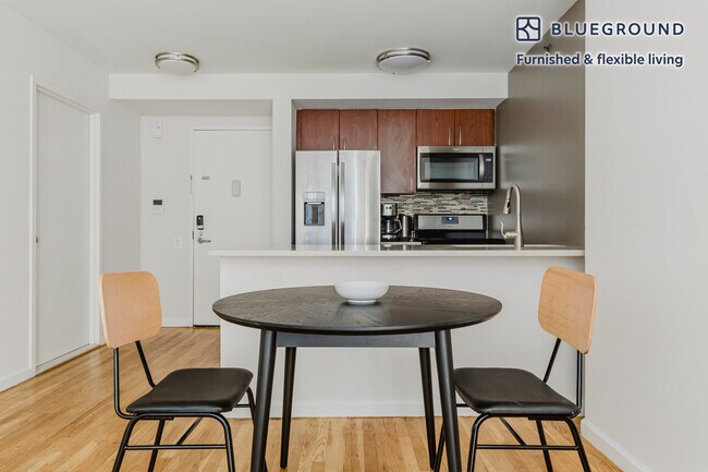 120 W 21st St unit FL2-ID1631, New York, NY 10011 - photo 5