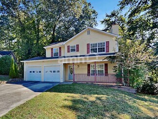 424 Spring Falls Dr, Lawrenceville, GA 30045