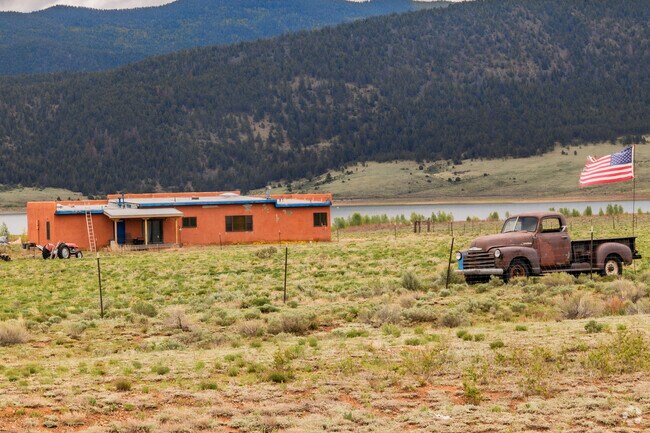 Pueblo New Mexico style homes pop up in Eagle Nest too.