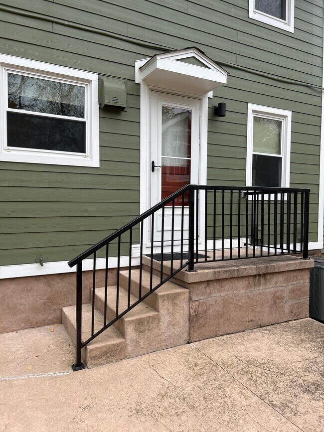 415 N 7th St unit 415 N 7th Ann Arbor, Ann Arbor, MI 48103 - photo 2