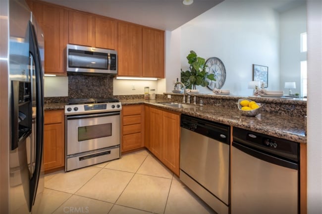 Chapman Commons unit 2415, Garden Grove, CA 92840 - photo 3