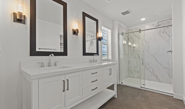 8036 W Griswold Rd, Peoria, AZ 85345 - photo 5