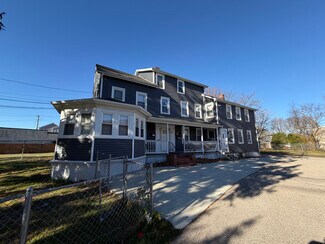 319 Admiral St, Providence, RI 02908