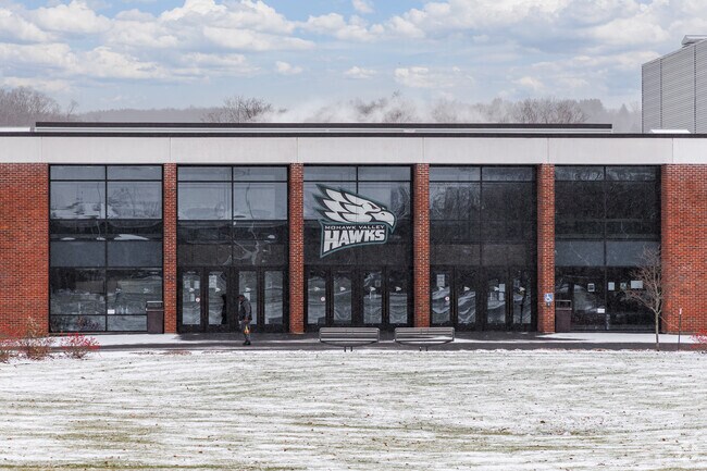 In Utica, the campus of Mohawk Valley Community College has over 7,000 undergraduates.