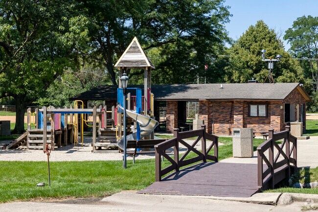 Dunteman Park in South Barrington features a playground and walking paths.