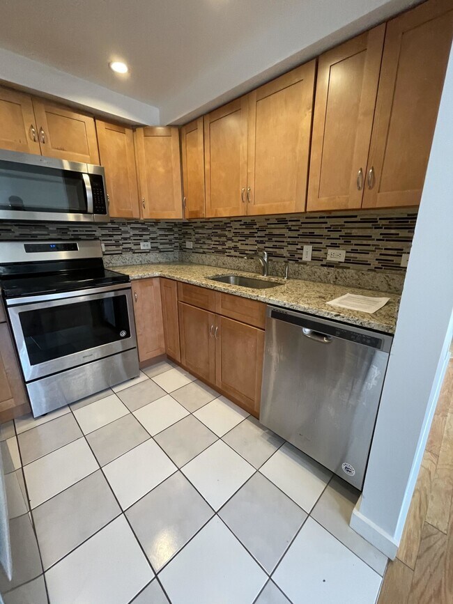 542 Commonwealth Ave unit 4D, Boston, MA 02215 - photo 2