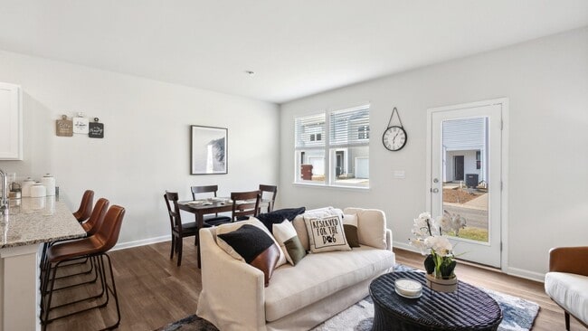 156 Willett Hollow St, Stephens City, VA 22655 - photo 5