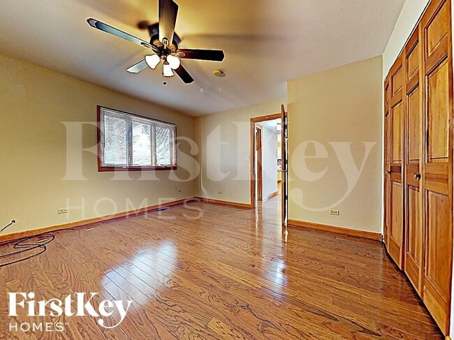 2615 Moss Ln, Aurora, IL 60504 - photo 7