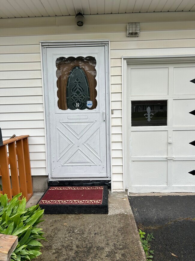 2718 Stenzel Ave unit Upper Stenzel, North Tonawanda, NY 14120 - photo 2