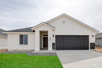 1698 SW Besra Dr, Mountain Home, ID 83647