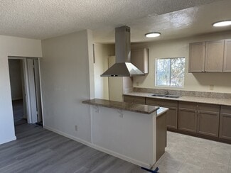 1210 W 104th St, Los Angeles, CA 90044