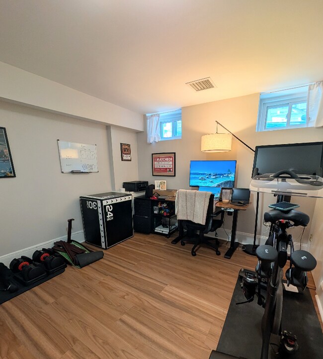 202 W 8th St, Boston, MA 02127 - photo 6