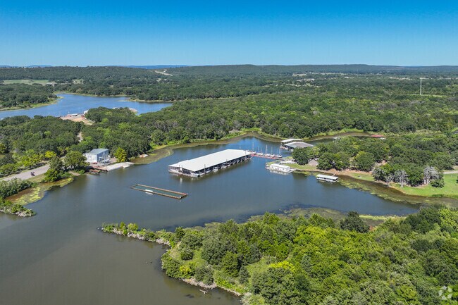 Callahan's Cove Marina in Brent is the best way to access the Arkansas River by boat.