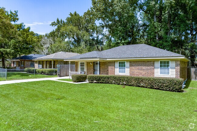 Brick ranch homes are abundant in Sunset Park.