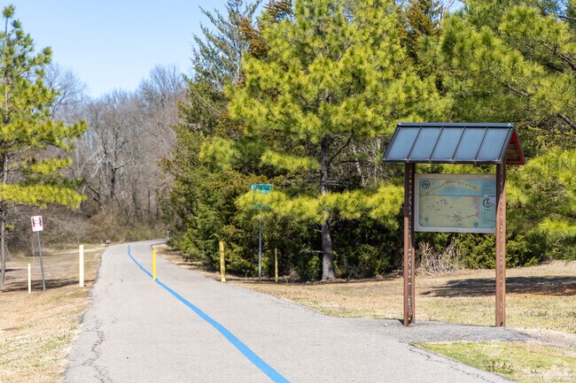 The bicycle rally in Paris offers courses ranging from 14-mile off-road paths to 80-mile routes along quiet county roads.