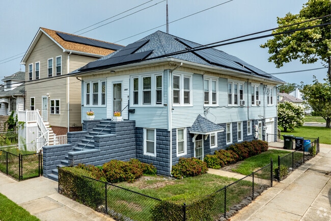 Multifamily home, a versatile property in Venice Park, providing space for multiple households.