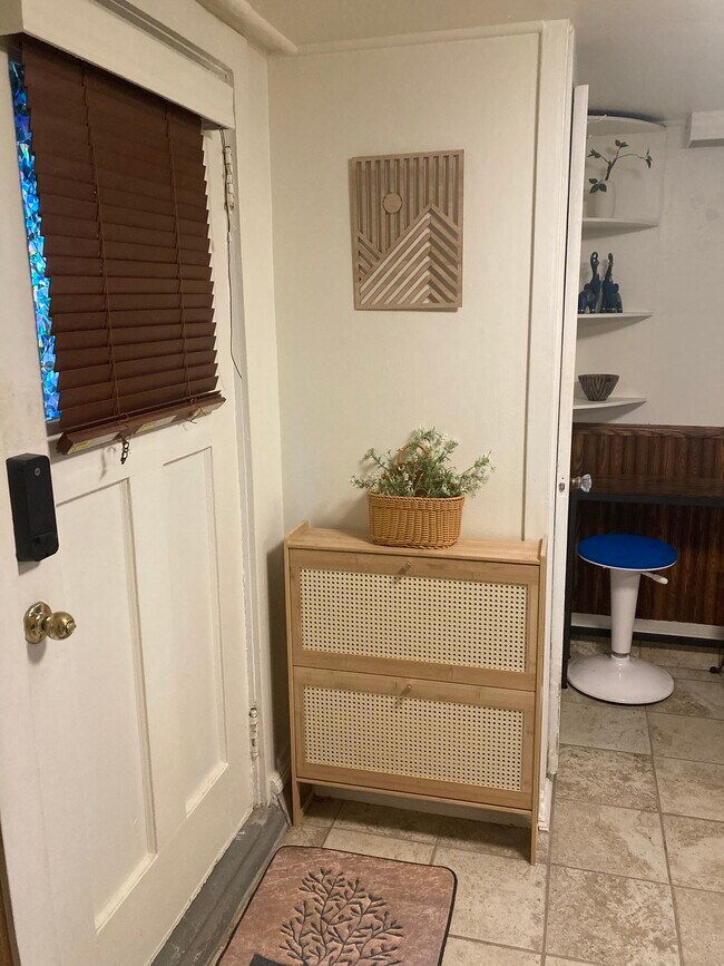 3421 Belmont Ave unit Lower Level Studio, El Cerrito, CA 94530 - photo 5