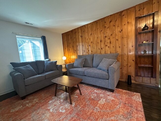 415 N Dunn St unit 3, Bloomington, IN 47408 - photo 6