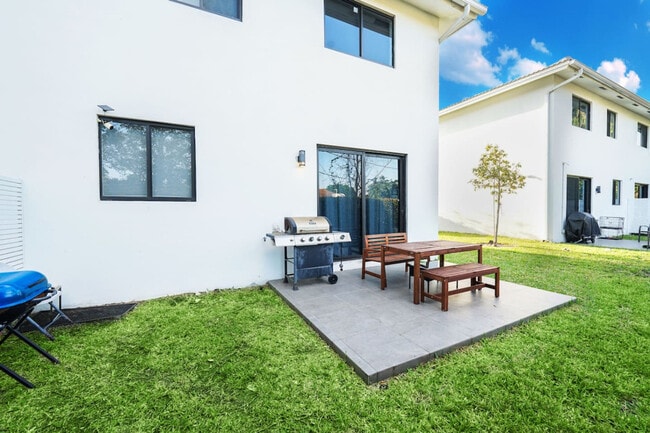 3246 SW 44th St unit ID1369654P, Fort Lauderdale, FL 33312 - photo 7