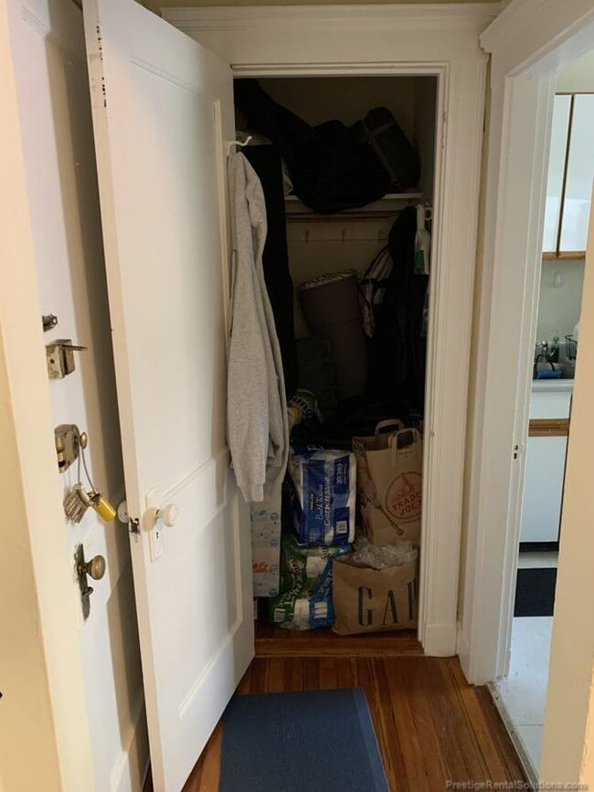 15 Gardner St unit 4, Allston, MA 02134 - photo 6