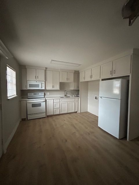 210 S 1st Ave, Edinburg, TX 78539 - photo 3