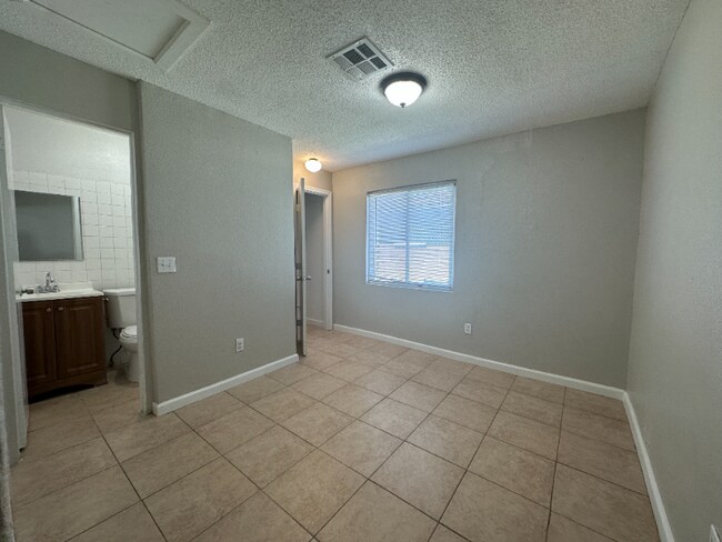 2536 N Carroll St unit A`, North Las Vegas, NV 89030 - photo 4