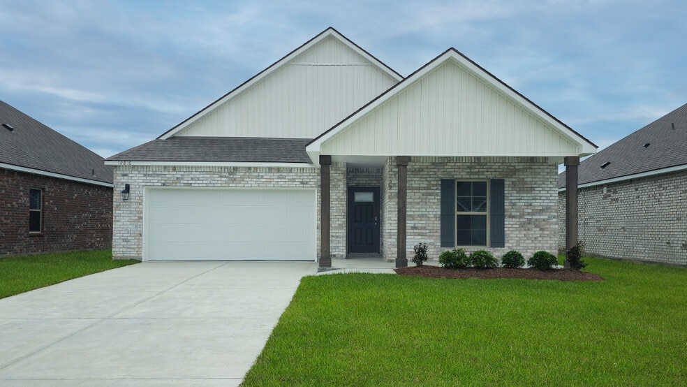 12877 Catalpa Ave unit 36198458, Denham Springs, LA 70726 - photo 1