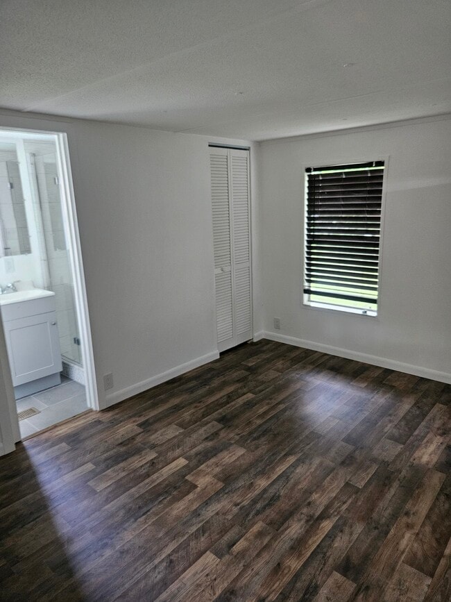 4221 Norcrest Ln, New Port Richey, FL 34652 - photo 3