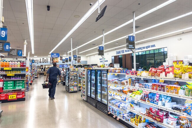 Food Lion is a grocery staple for Greenhill Farms residents.