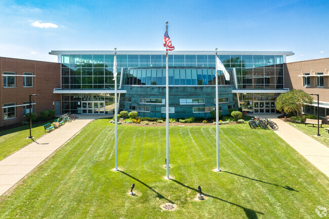 Lake Zurich Middle School is a highly rated public school with about 600 students.