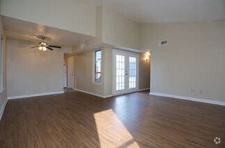 701 E Arkansas Ln, Arlington, TX 76010