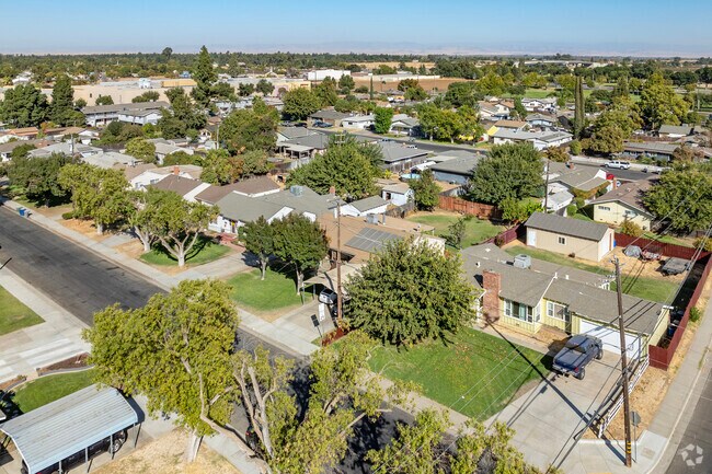 Many areas of Southeast Merced feature tree lined streets.