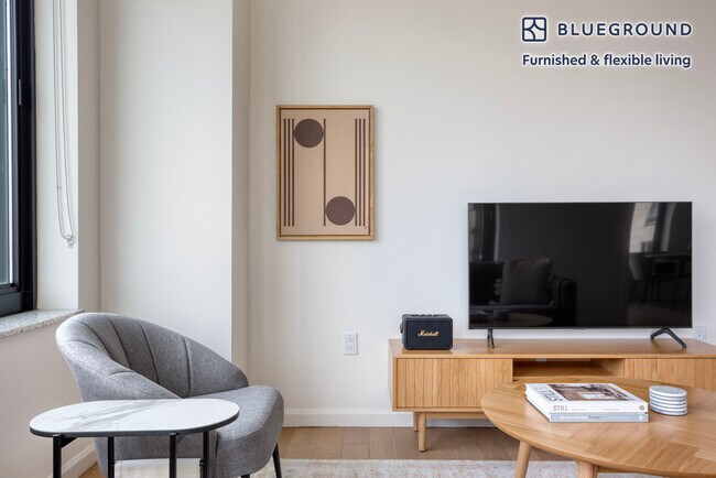 180 W 20th St unit FL8-ID1201, New York, NY 10011 - photo 3