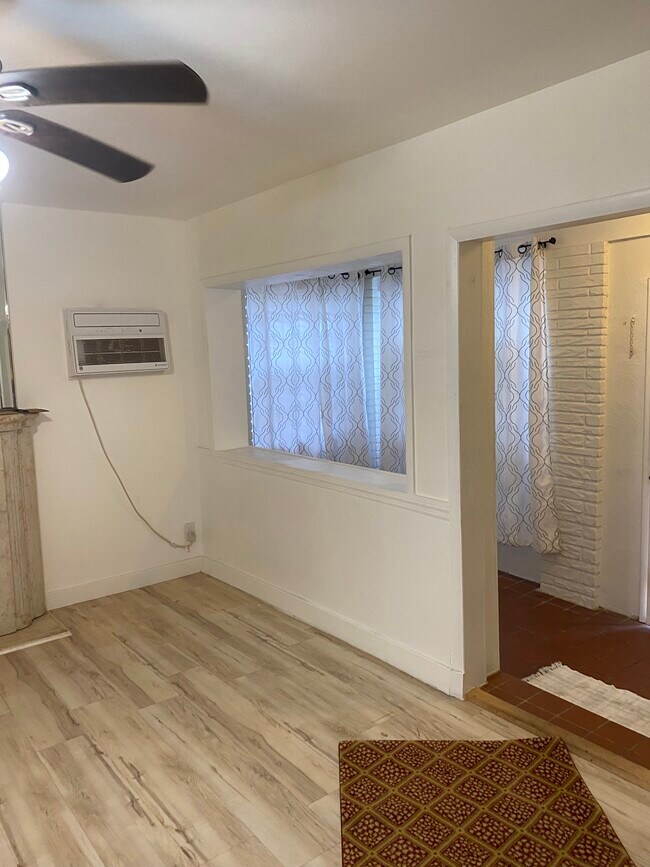 1588 NE 110th St unit 1, Miami, FL 33161 - photo 2