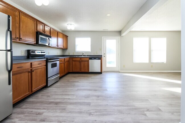 7926 Hydrangea Ct, Camby, IN 46113 - photo 4