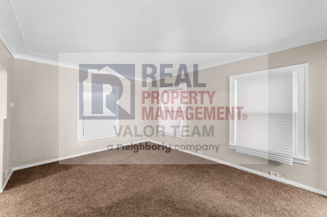 1761 Wayside Rd, Cleveland, OH 44112 - photo 2